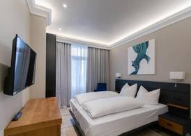 2H Horizon Hotel 4
