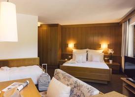 Hotel Auren 4