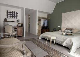 Ad Hoc Rooms 5