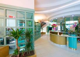 Hotel Ariane - BEACHFRONT, XXL Breakfast & Sea View 2