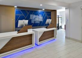 Holiday Inn Express & Suites CARTHAGE by IHG 3