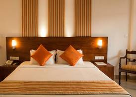 Camelot Beach Hotel 4