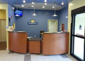 Days Inn by Wyndham Fultondale 5