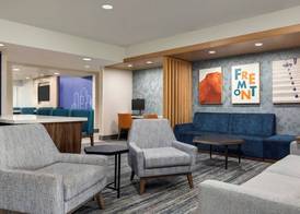 Holiday Inn Express & Suites NORTH FREMONT by IHG 4