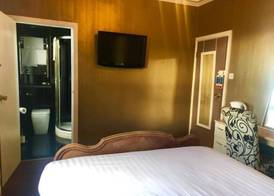 The Lilly Restaurant With Rooms 5