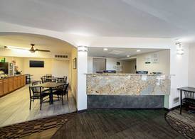 Quality Inn Near Six Flags St. Louis 5