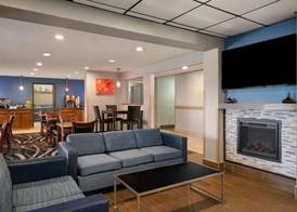 Baymont by Wyndham Waukesha 4