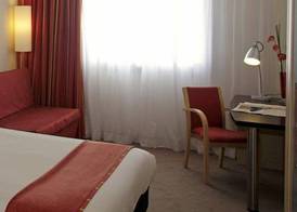 Holiday Inn Express BARCELONA - CITY 22@ by IHG 5