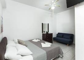En Plo Beachfront Rooms 3
