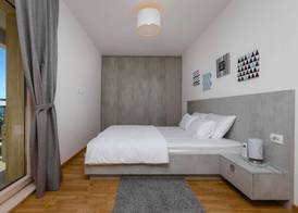 Apartments Krug 5