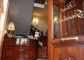 Garibaldi Suite 4