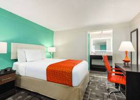 Dover Inn and Suites 4