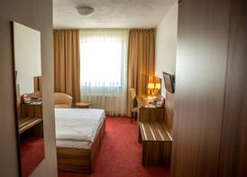 Hotel Saffron 5