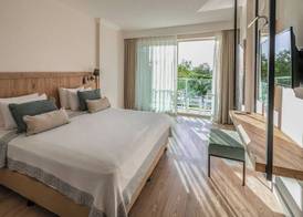 Berry Blue Hotels 5