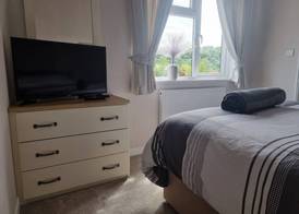 Pet Friendly 2-bed Luxury Lodge in Routh w/ Hottub 5