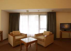 The Avenue Regent 4
