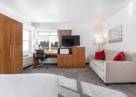 Marshall Suites Bainbridge Island, SureStay Collection by BW 5