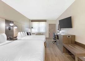 Best Western Marina State Beach 4