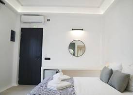 King's Suites 5