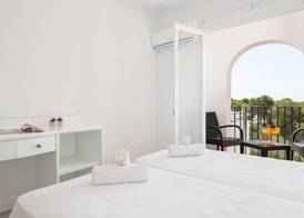 Hostal Talamanca 5