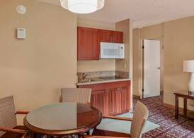 Hilo Hawaiian Hotel, Trademark Collection by Wyndham 5