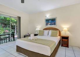 Seascape Holidays at The Queenslander 3