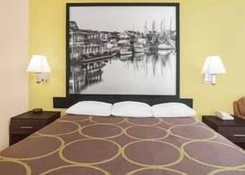 Super 8 by Wyndham Sumter 4