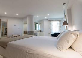 Finikas Hotel 2