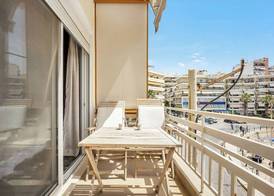 Sunny apartment next to the sea amazing view 3