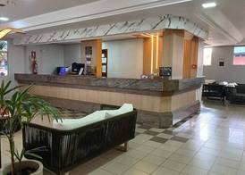 Victoria Plaza Hotel 3