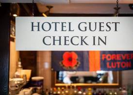 OYO The Red Lion Hotel 2