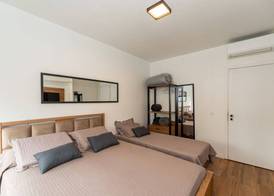 Metropolitan Flats 5