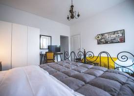 B&B Il Girasole 5