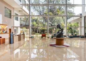 Radisson Blu Plaza Hotel Hyderabad Banjara Hills 5