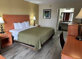 Quality Inn near Manatee Springs State Park 5