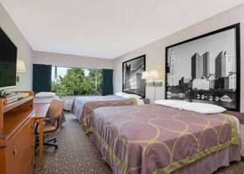Ashland inn & suites 5