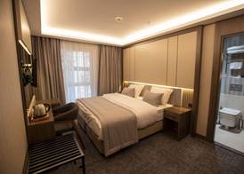 THE GREEN HOTEL 5