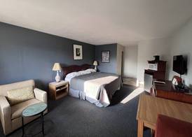 BIGGS NU-VU MOTEL 4
