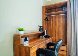 Uno Thames Hotel 2