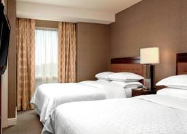 Sheraton Suites Calgary Eau Claire 4
