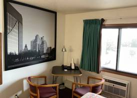Budget Host Inn 5