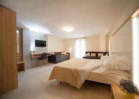 Hotel Ricchi 3 stelle superior 4