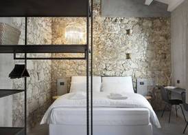 ISONZO SUITES 4