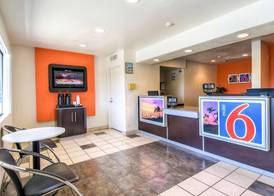Motel 6 Corona, CA 5