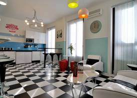 Far Home Plaza Mayor 2
