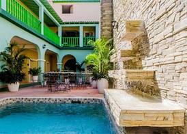 Hotel E La Calesa 4