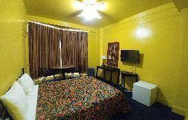 RODEWAY INN 2