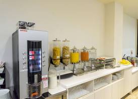 SureStay Plus Hotel by Best Western Shin-Osaka 4