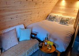 Beautiful and Cosy Garden Pod Saintives 2
