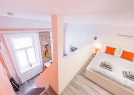 Happy Home Budapest POP 5